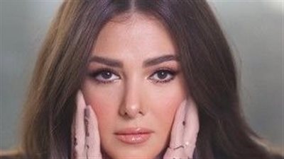 دنيا سمير غانم تتذكر والدها في عيد ميلاده