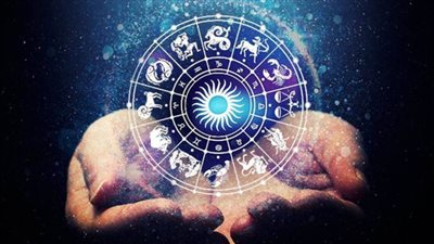 5 أبراج يرفعون شعار 