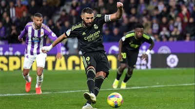 بنزيما يسجل هدفين يقود ريال مدريد لهزيمة بلد الوليد في الدوري الإسباني