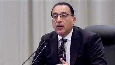 رئيس الوزراء: هناك حركة للإفراج عن البضائع المتراكمة في الموانئ