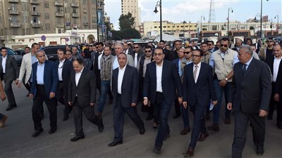 رئيس الوزراء يتفقد محطة 