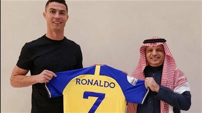 عاجل.. تصريحات مثيرة من ثنائي النصر حول التعاقد مع رونالدو