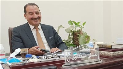 عميد معهد بحوث 