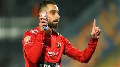 عاجل.. السولية يتقدم للأهلي بهدف صاروخي أمام بيراميدز 