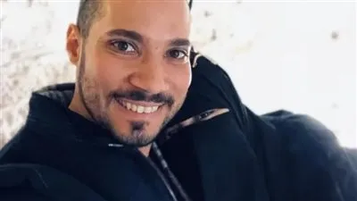  مواجهة ساخنة بين محامي عبدالله رشدي ومدير مستشفى النسائم بعد وفاة زوجة الداعية