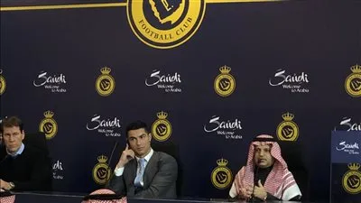 عاجل.. رئيس النصر يوضح بعض الحقائق حول صفقة كريستيانو رونالدو