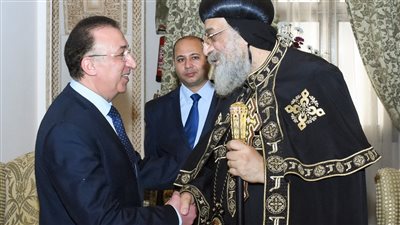 محافظ الإسكندرية يهنئ البابا تواضروس والأخوة الأقباط بعيد الميلاد المجيد