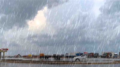 شاهد.. هطول أمطار غزيرة على مدن دمياط