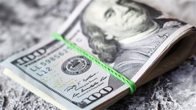 كواليس وتطورات سعر صرف الدولار مقابل الجنيه المصري بنهاية التعاملات