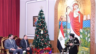 البابا تواضروس يستقبل وزير المالية