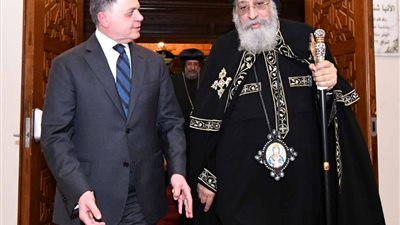 زيارة وزير الداخلية للبابا تواضروس للتهنئة بالعيد