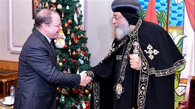 رئيس القضاء الأعلى يهنئ البابا تواضروس بعيد الميلاد