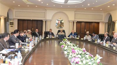 قيادة الجيش الثاني تنظم مؤتمر تنسيق مع محافظة الدقهلية وجامعة المنصورة لبحث التعاون وخدمة المجتمع المدني