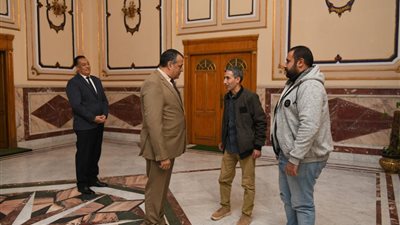 وزير الإنتاج الحربي يهنئ العاملين الأقباط بمناسبة عيد الميلاد المجيد