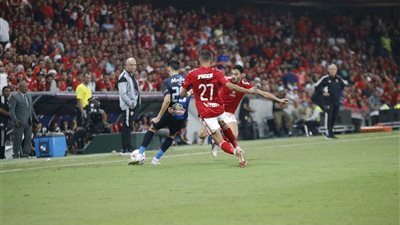 عاجل.. موقف الأهلي من التعاقد مع نجم الزمالك بعد عرضه للبيع