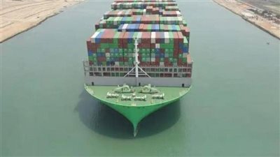  متحدث قناة السويس يفجر مفاجأة عن حادثة سفينة 