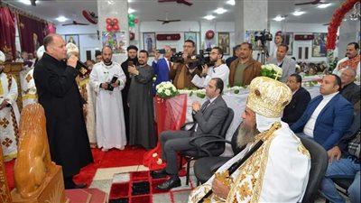 صلوات وتهاني عيد الميلاد بإيبارشية منفلوط