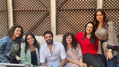 مؤلفة 'جروب العيلة': السيناريو سبب مشاركة سميحة أيوب.. وكنا نتعامل كعائلة في الكواليس