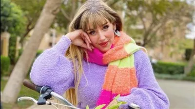 فرح الزاهد تخطف الأنظار بأحدث إطلالة 