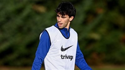 جواو فليكس يكسر صيامه التهديفي في مباراة برشلونة وأتلتيكو مدريد