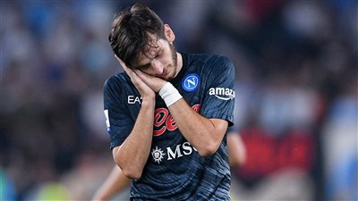 أوسيمين وكفاراتسخيليا يقودان تشكيل نابولي الرسمي ضد يوفنتوس في الدوري الإيطالي