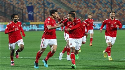 عاجل.. رابطة الأندية تحسم موقف نجم الأهلي من المشاركة أمام الأهلي 