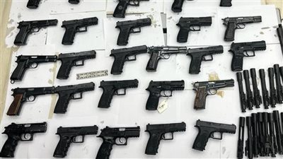 المشدد 10 سنوات للمتهمين بحيازة أسلحة نارية وتهديد الأمن العام بفيصل