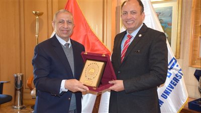 جامعة حلوان توقع مذكرة تفاهم مع الأكاديمية العربية للعلوم والتكنولوجيا والنقل البحري