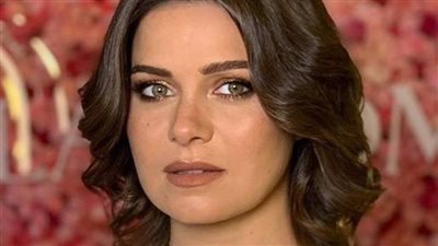 يسرا اللوزي تخطف الأنظار في أحدث ظهور لها