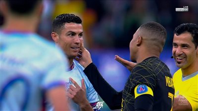 كأس موسم الرياض.. مبابي يطمئن على إصابة رونالدو