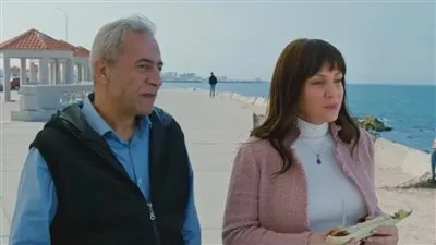 إهداء خاص”.. الإسكندرية تجمع قصص حب 