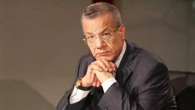 عادل حمودة يكشف تفاصيل بداية حرب روسيا السيبرانية على أوكرانيا