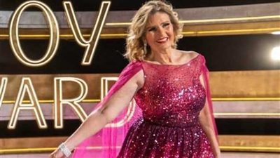 يسرا تتألق في joy awards وتفجر مفاجأة لموسم الرياض المقبل