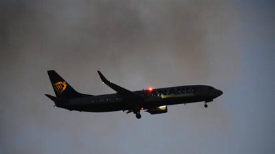 عاجل.. إنذار بوجود قنبلة على متن طائرة 