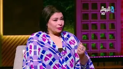 صفوة: 'فيفي عبدة ولوسي راقصات محترمات.. والبلاد الأجنبية بتقدر الرقص الشرقي'