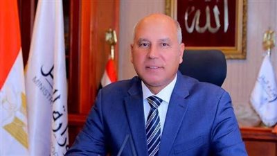 وزير النقل: أكثر من مليون مصري يركبون قطارات السكة الحديد يوميًا