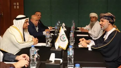 العسومي يبحث ورئيس مجلس الشورى بسلطنة عمان المستجدات على الساحة العربية