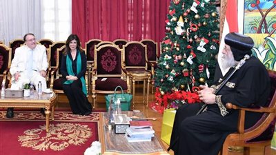 البابا تواضروس يستقبل أنطوان وديع الصافي ورئيسة 