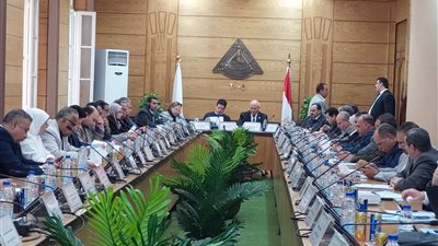 رئيس جامعة بنها: إنجاز 99٪ في منظومة الشكاوى الحكومية الموحدة بالجامعة