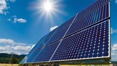 تركيب محطات لتوليد الطاقة الشمسية بقناة السويس بقدرات 12 ميجاوات