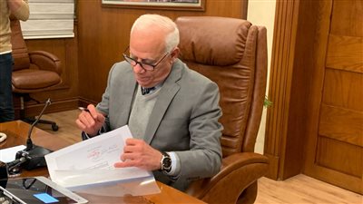 محافظ بورسعيد يعتمد نتيجة الشهادة الإعدادية بنسبة نجاح 76،8٪