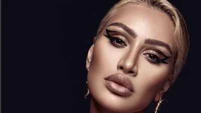 بالفراشة.. مايا دياب تخطف الأنظار بإطلالة ساحرة