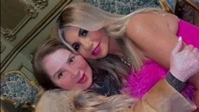 على أنغام بسبوسة.. بوسي شلبي تنشر صور لها برفقة النجمة بوسي 