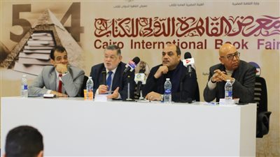 الصالون الثقافي لمعرض القاهرة الدولي للكتاب يناقش المراكز الثقافية الجديدة في مصر