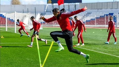 الأهلي يختتم تدريباته استعدادًا لـ أوكلاند سيتي.. وفقرة لتسديد ركلات الترجيح