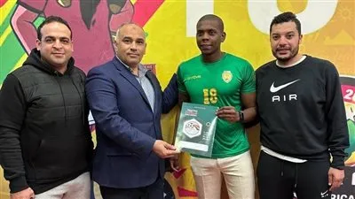 السكة الحديد يتعاقد مع كالديرون مهاجم الإسماعيلي والفيصلي السعودي السابق