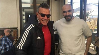 وليد الركراكي يزور بعثة الأهلي.. ويقدم التهنئة بعد الانتصار على أوكلاند سيتي