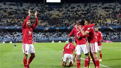 نجم الأهلي السابق يحذر لاعبي الفريق قبل مواجهة سياتل في كأس العالم للأندية