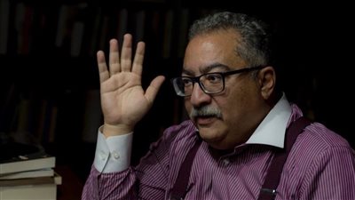 الملك فؤاد يُجبر وزير على الاستقالة بسبب إفطاره في رمضان.. شاهد التفاصيل