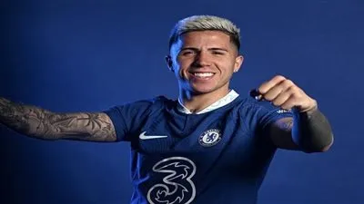 رئيس بنفيكا يفتح النار علي إنزو فيرنانديز بعد الانضمام لتشيلسي